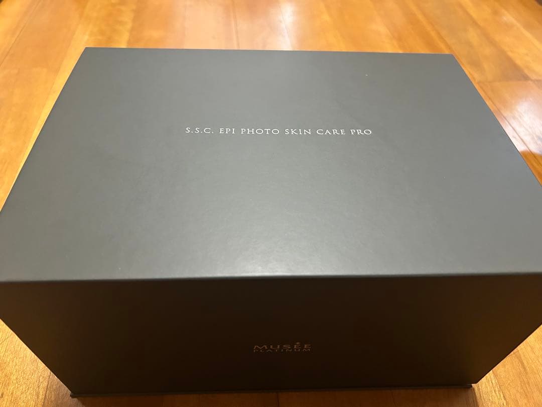 MUSEE PLATINUM 脱毛器 本体とアタッチメント