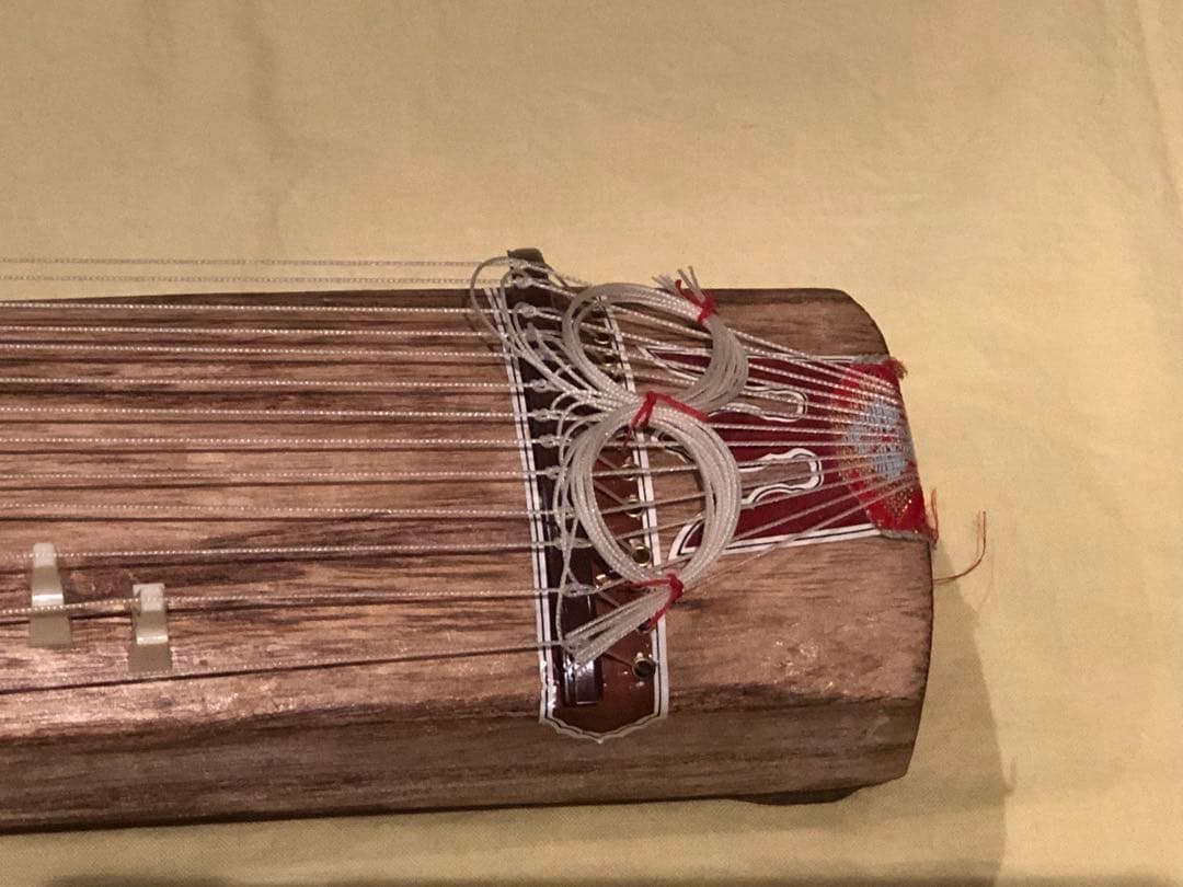 ミニ琴　全長約42cm　短琴　和楽器 13弦お箏 琴爪付き　お正月