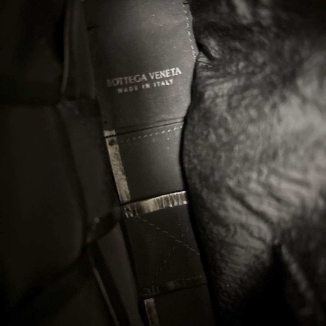 BOTTEGA VENETA ショルダーバッグ　ブラック　カセットバッグ