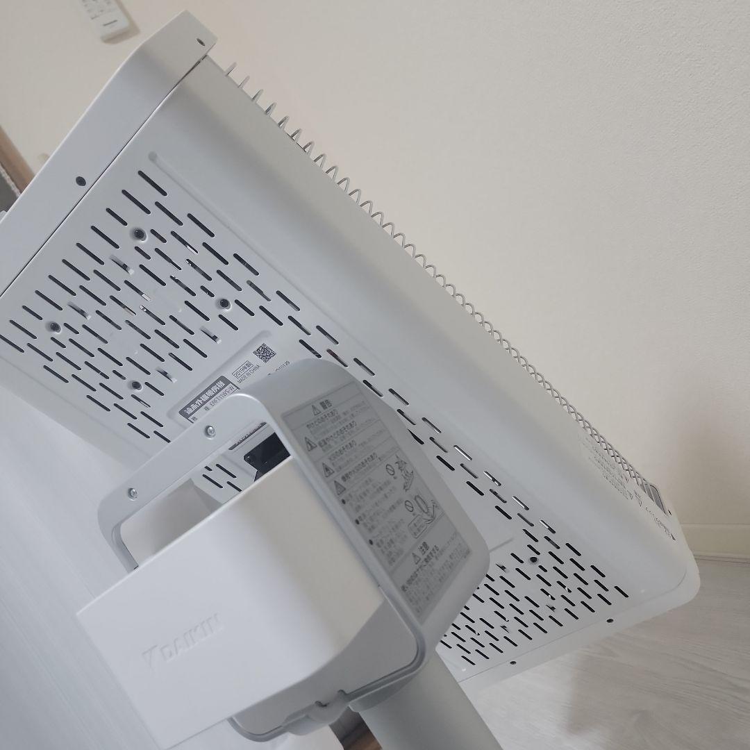 ceramheat 遠赤外線電気ヒーター ERFT11WS-W