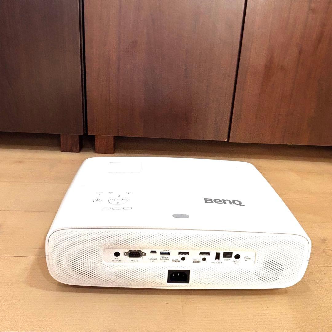 BenQ　4Kプロジェクター　TK850　242時間　高輝度　リモコン付き