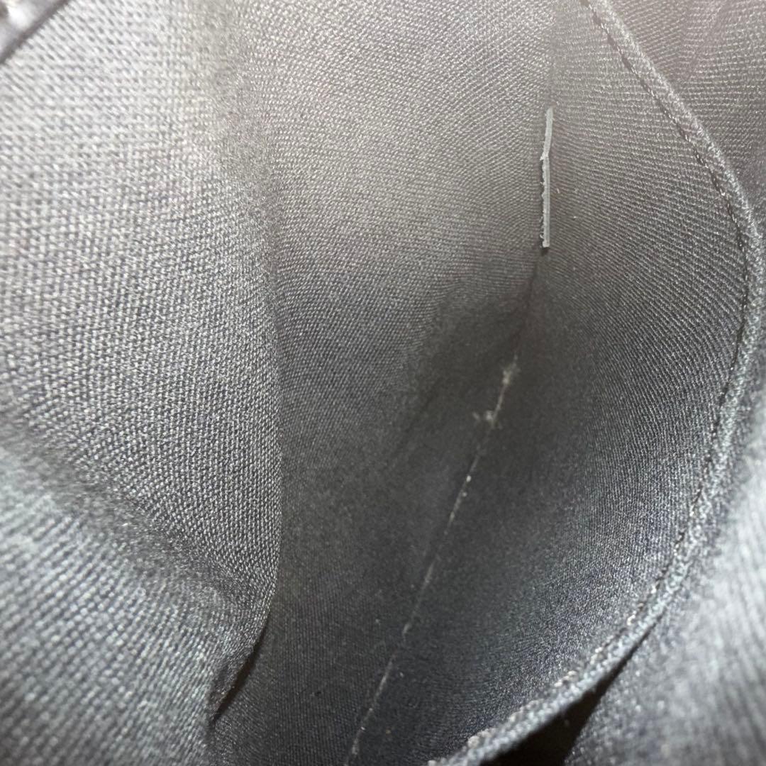 ルイ・ヴィトン ダミエ グラフィット アマゾン レム　ショルダーバッグ