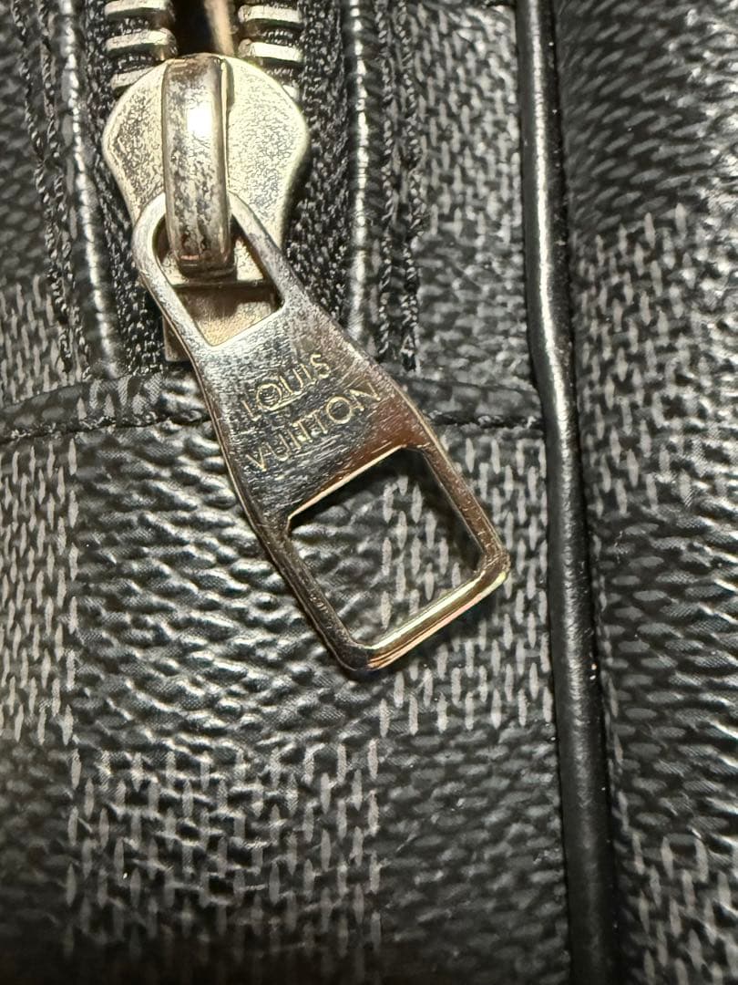 ルイ・ヴィトン ダミエ グラフィット アマゾン レム　ショルダーバッグ