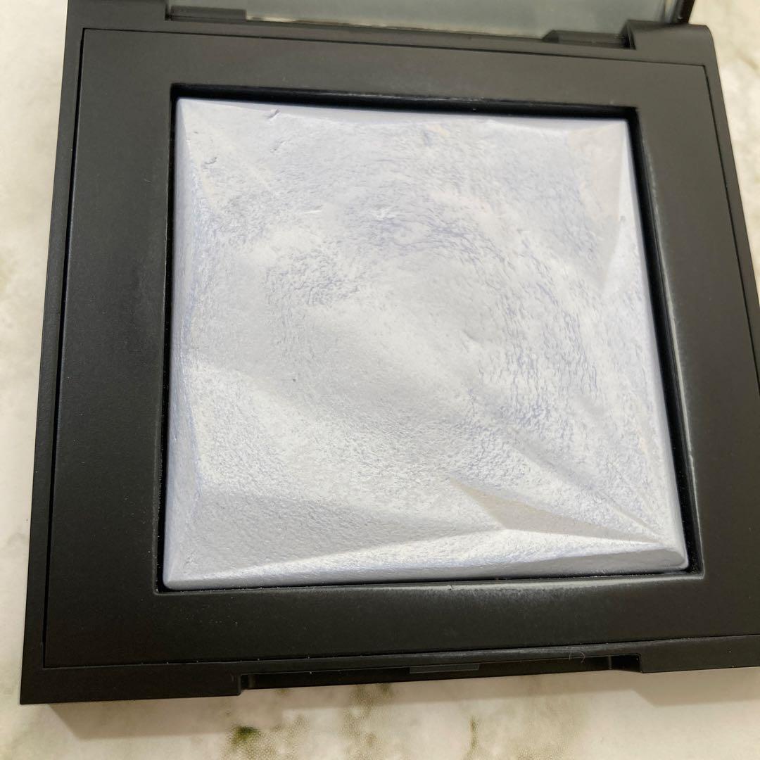 シュウウエムラ　☆ アンリミテッドルミマットセッティングジェルインパウダー