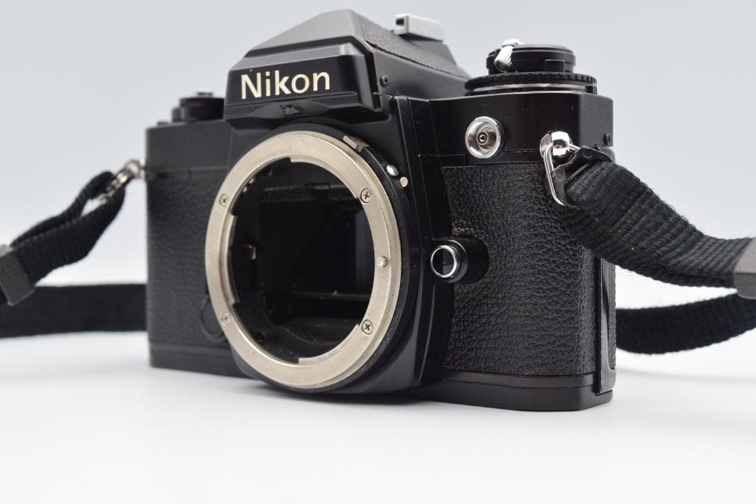 Nikon ニコン FE フィルム一眼レフカメラ ＃25098