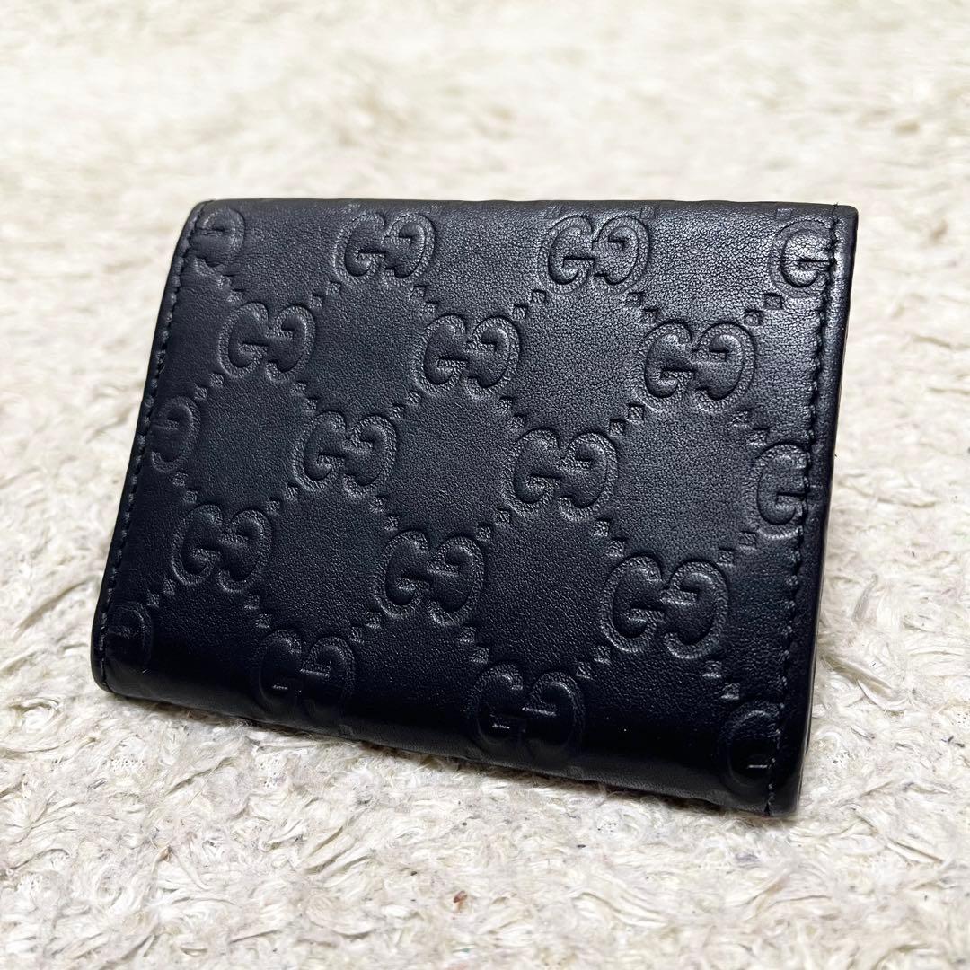 GUCCI 名刺ケース　カードケース　シマ　レザー　GG柄　ロゴ金具　黒　定期