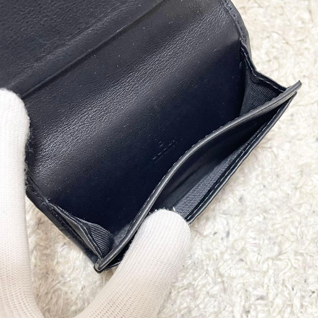 GUCCI 名刺ケース　カードケース　シマ　レザー　GG柄　ロゴ金具　黒　定期