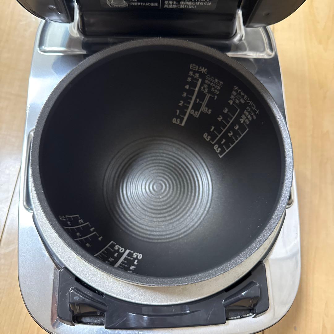 東芝 TOSHIBA 真空圧力IH RC-10ZWM 2020年製