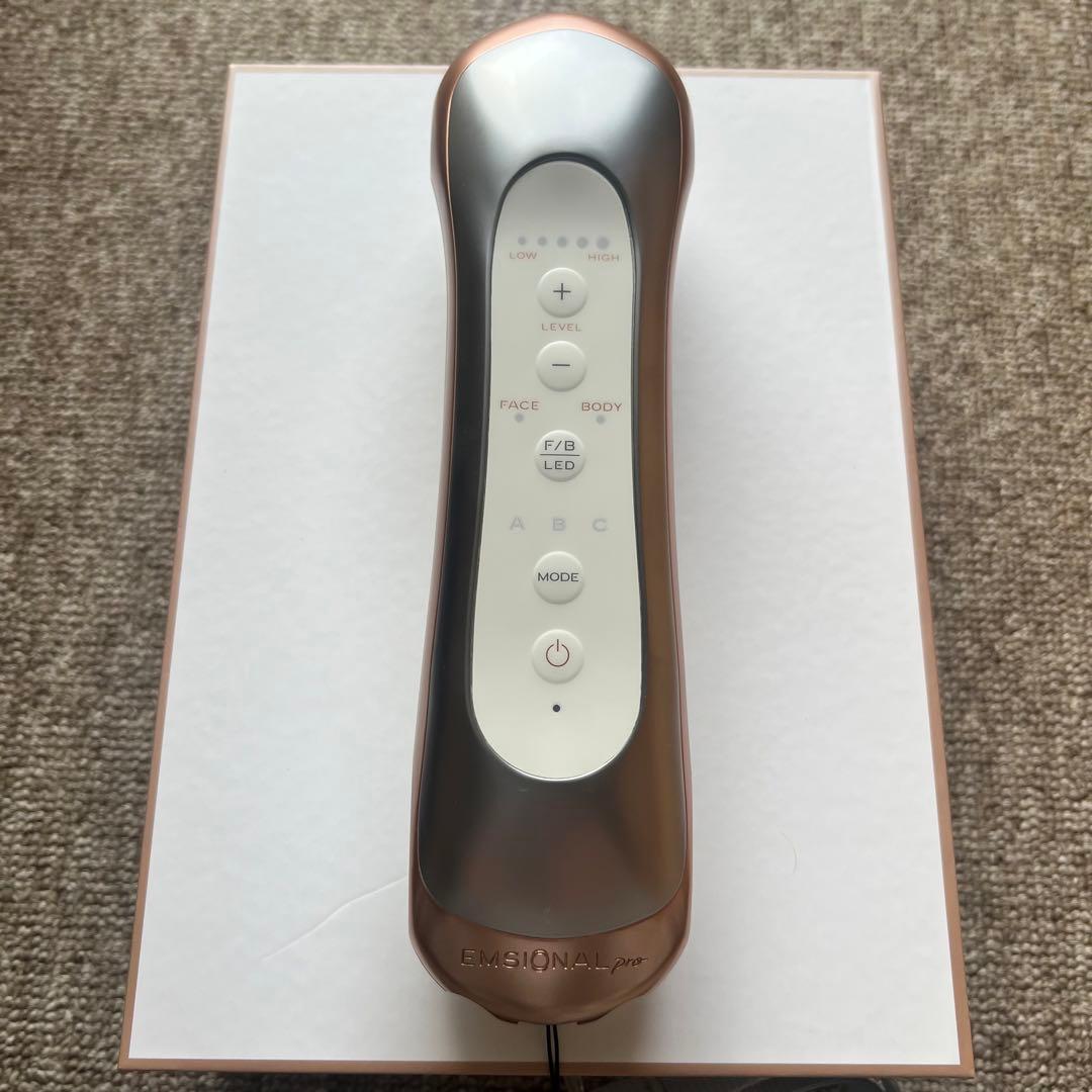 セプテム　エモーショナルプロ エモプロ　EMS ダイエット 美顔器　エモプロ