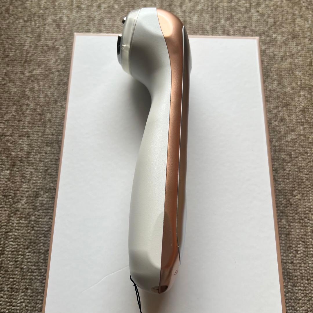 セプテム　エモーショナルプロ エモプロ　EMS ダイエット 美顔器　エモプロ