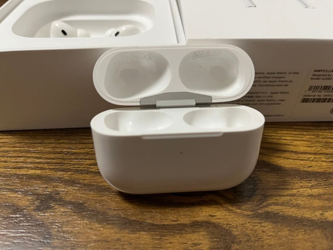 AirPods Pro 本体 イヤホン 充電ケース ホワイト