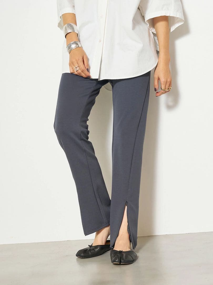 新品‼️YENN レギンスパンツ　スリット入り