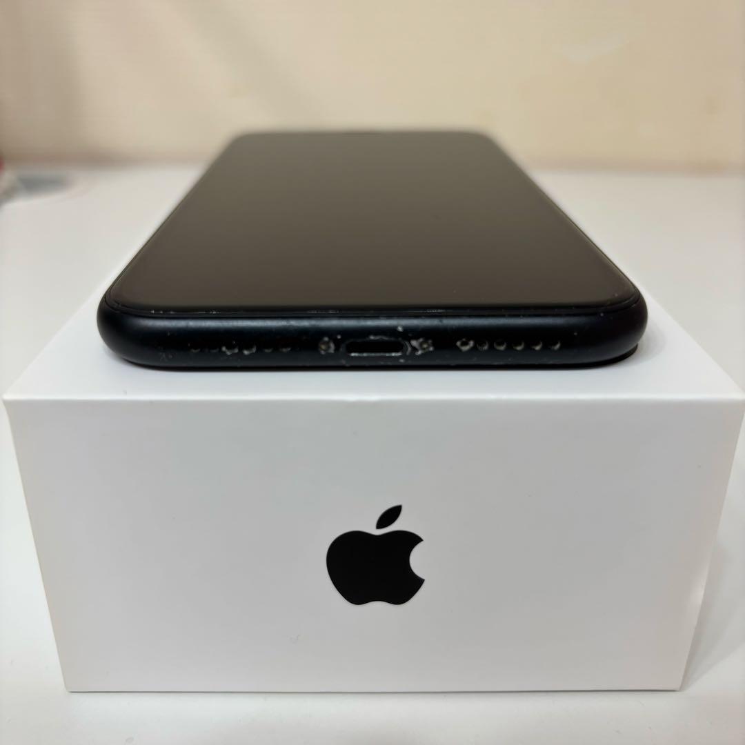 iPhone XR ブラック64GB 初期化済み Apple