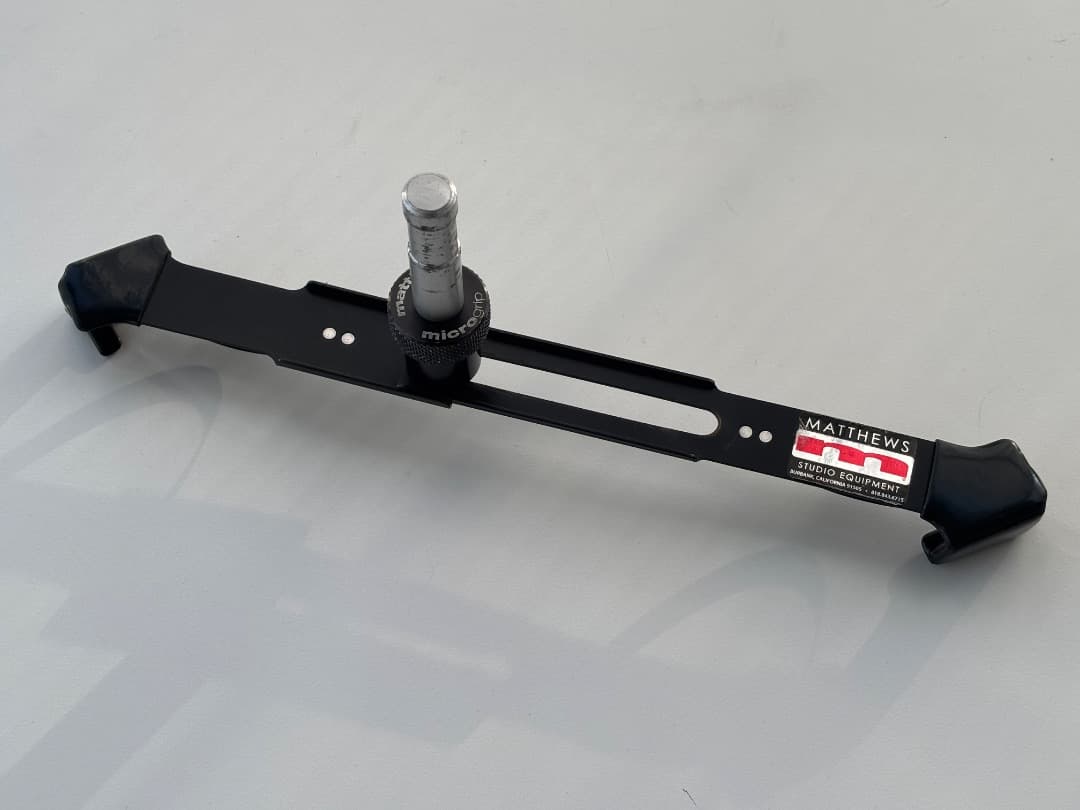 マシューズ Matthews Universal Tablet Mount