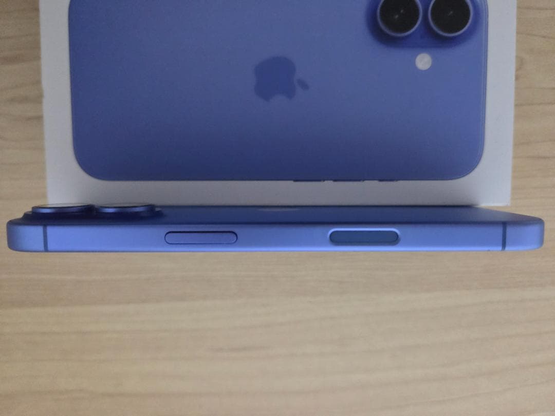 【綺麗め】iPhone16 128GB ウルトラマリン