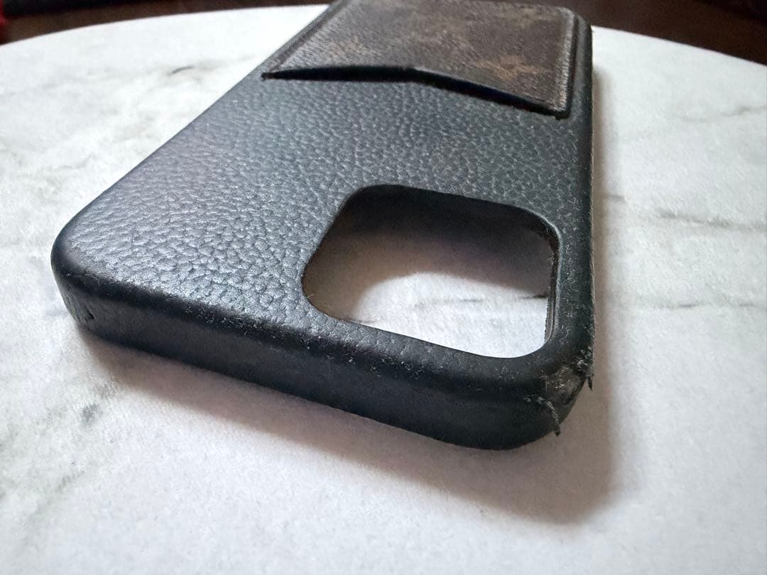 Louis Vuitton iPhone12pro用ケース レザー