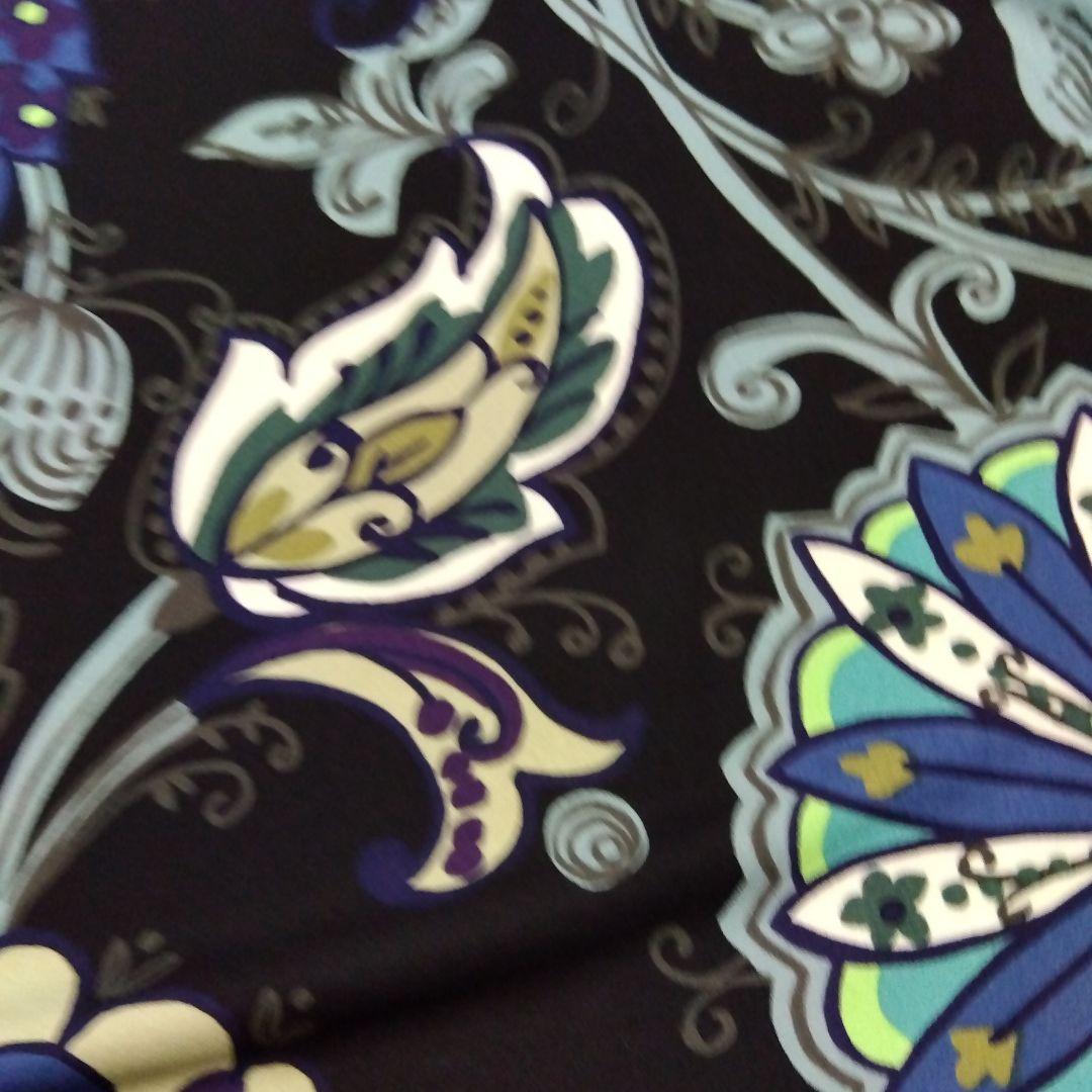 トクコの花柄チュニック