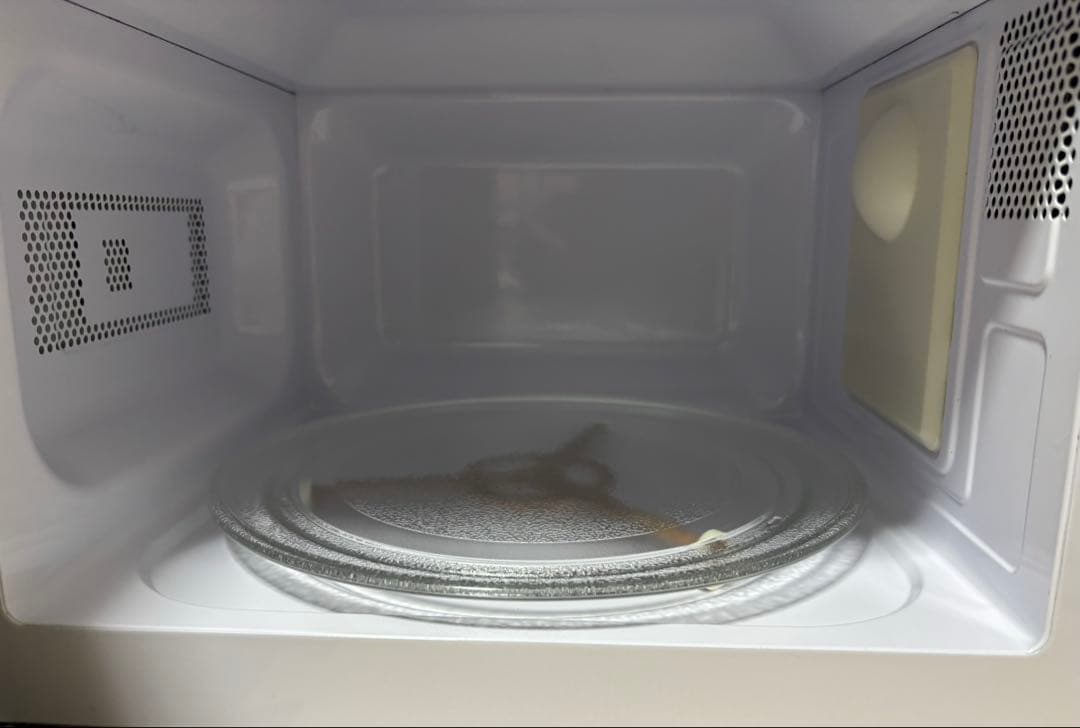 電子レンジ 2023年製 comfee 極美品 . (95% new). 黒/白