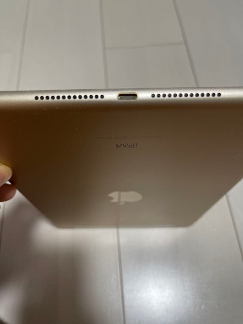 Apple iPad 第5世代 128GB ゴールド