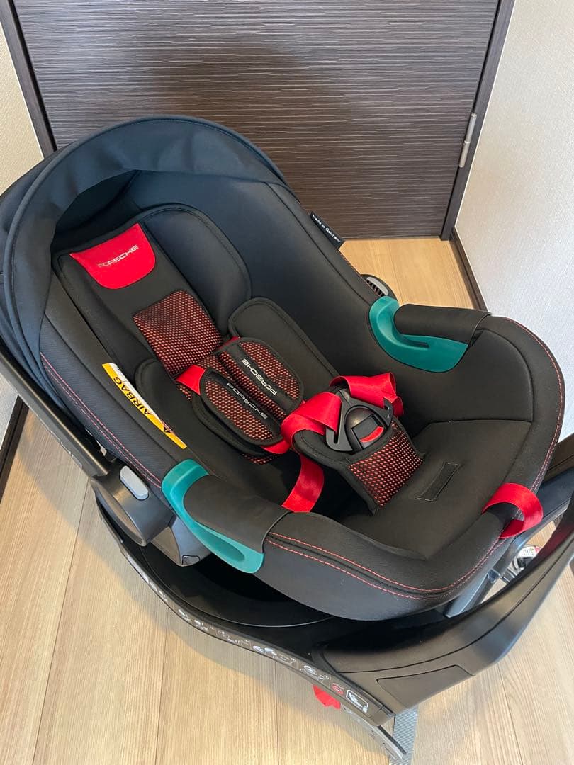 【極美品】ポルシェ　チャイルドシート　説明書付き