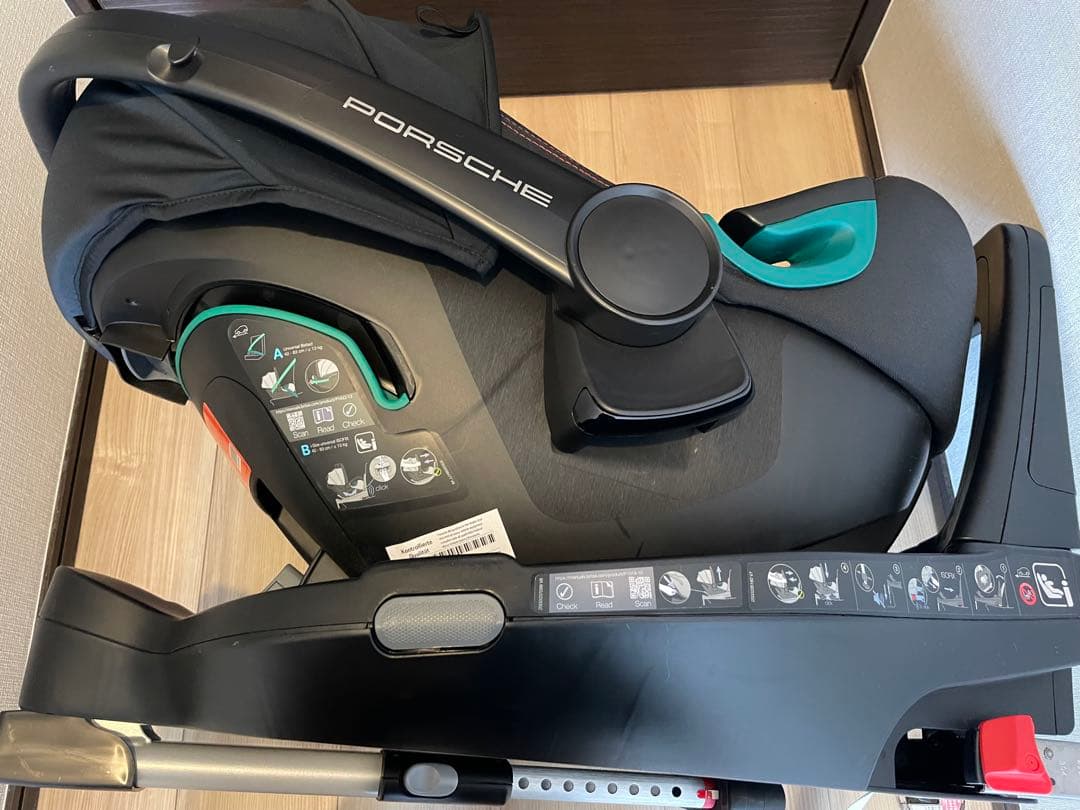 【極美品】ポルシェ　チャイルドシート　説明書付き