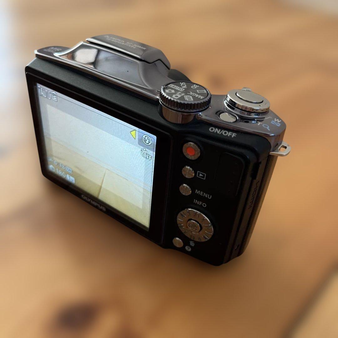 Olympus デジタルカメラ 24x Wide