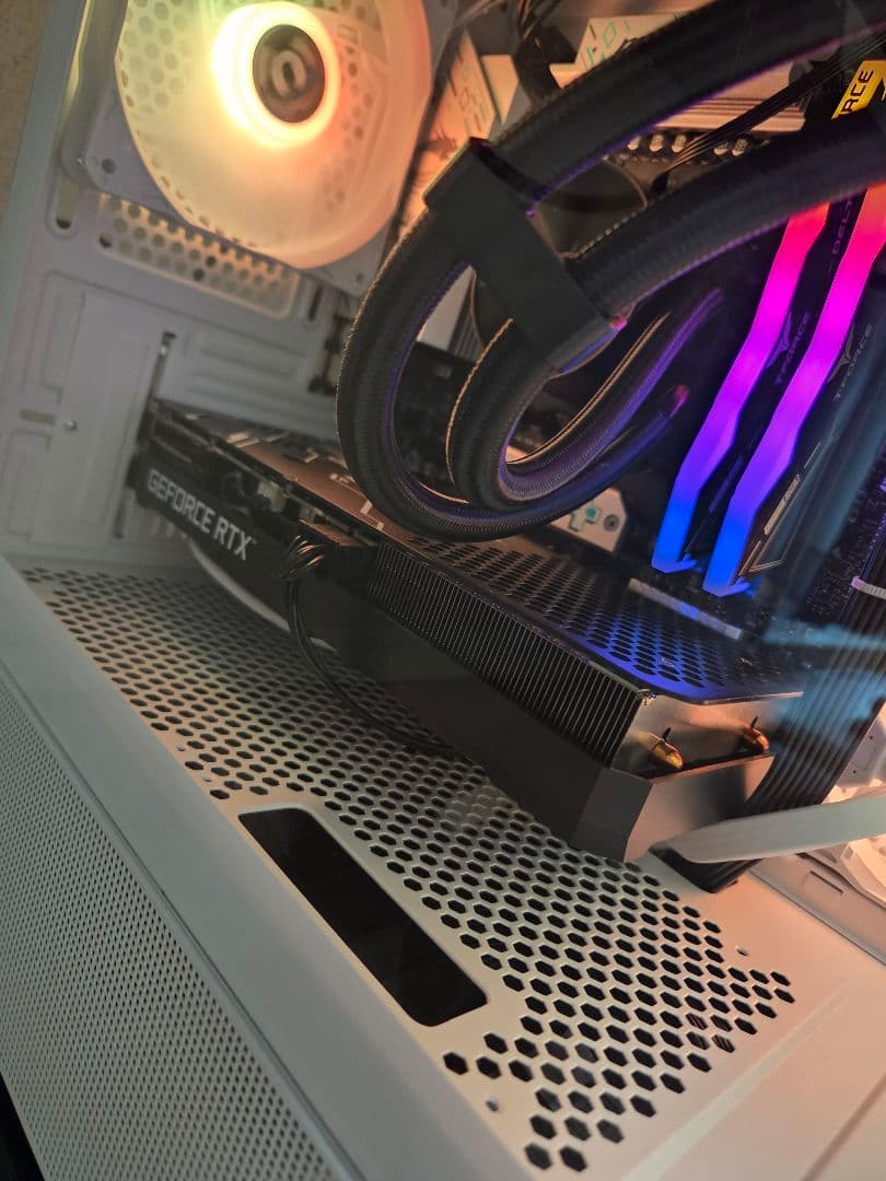 グラフィックボード・グラボ・ビデオカード GALAKURO GAMING GEFORCE RTX 3060 Ti