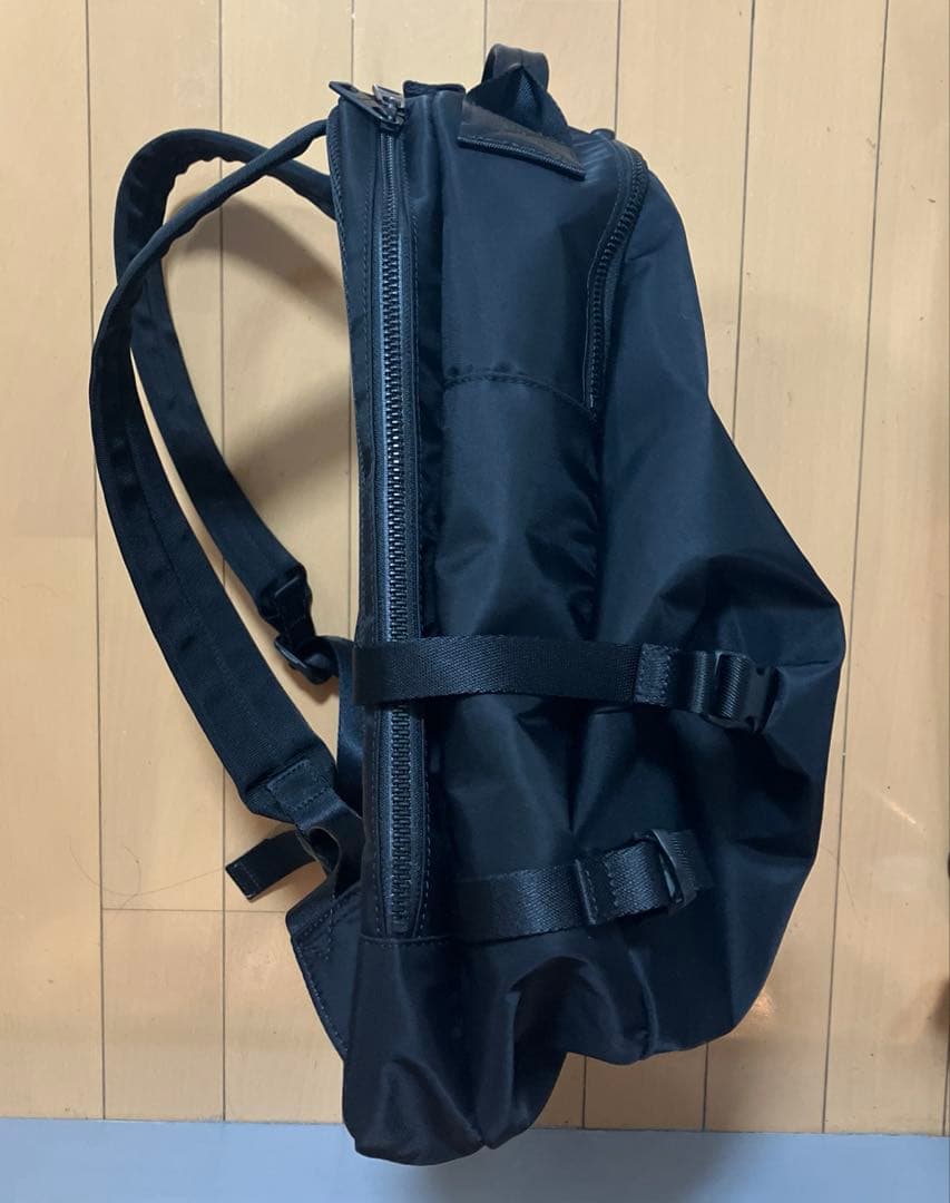 オニツカタイガー　バックパック黒　虎プリント