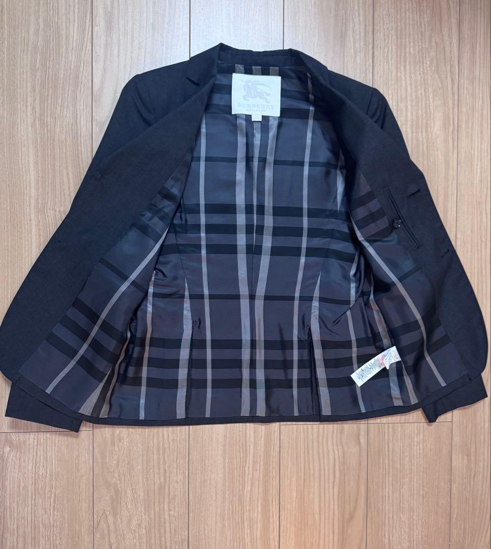 ⭐️emi⭐️バーバリー フォーマル スーツ 150　卒服　美品　12Y