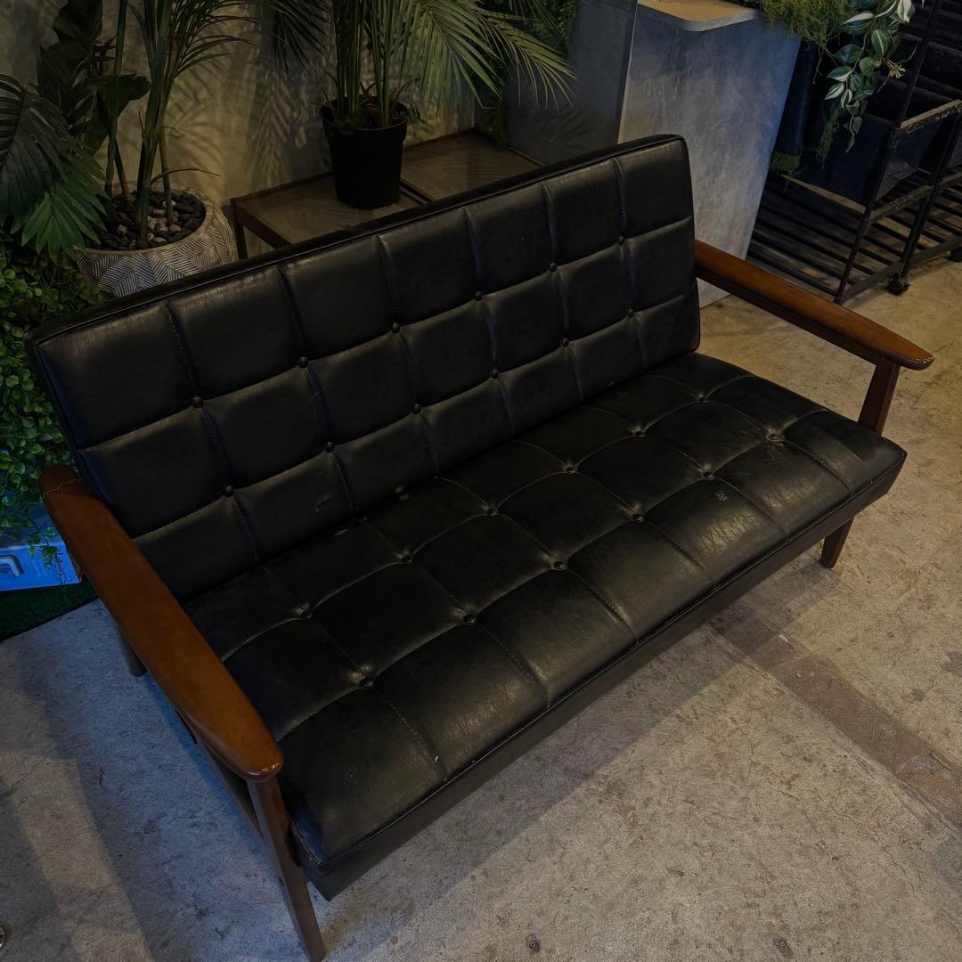 カリモク60 ソファ　黒