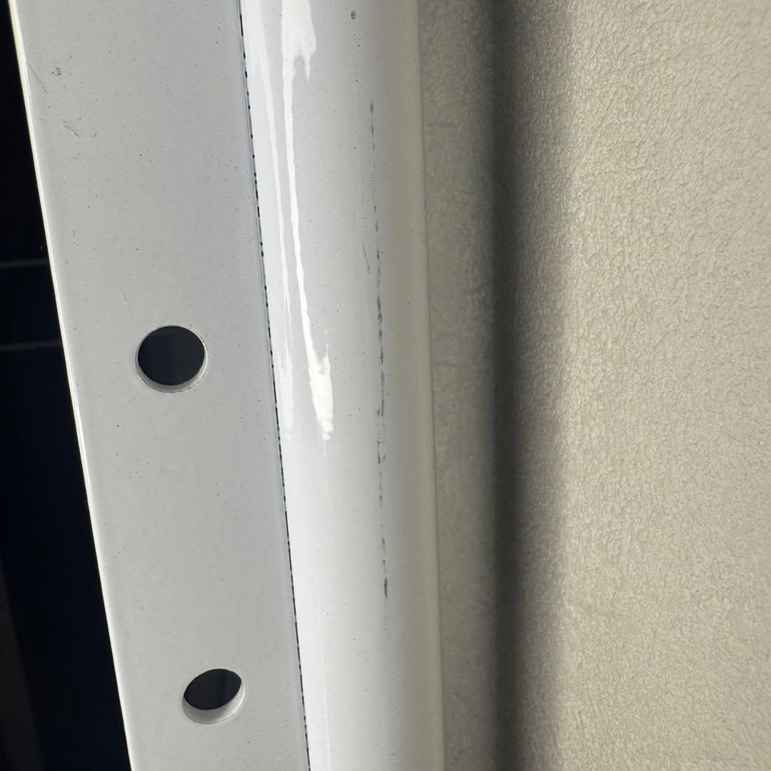 ピアノ上収納 頑丈スチールラック白 103～160㌢ 突っ張り 可動式伸縮ラック