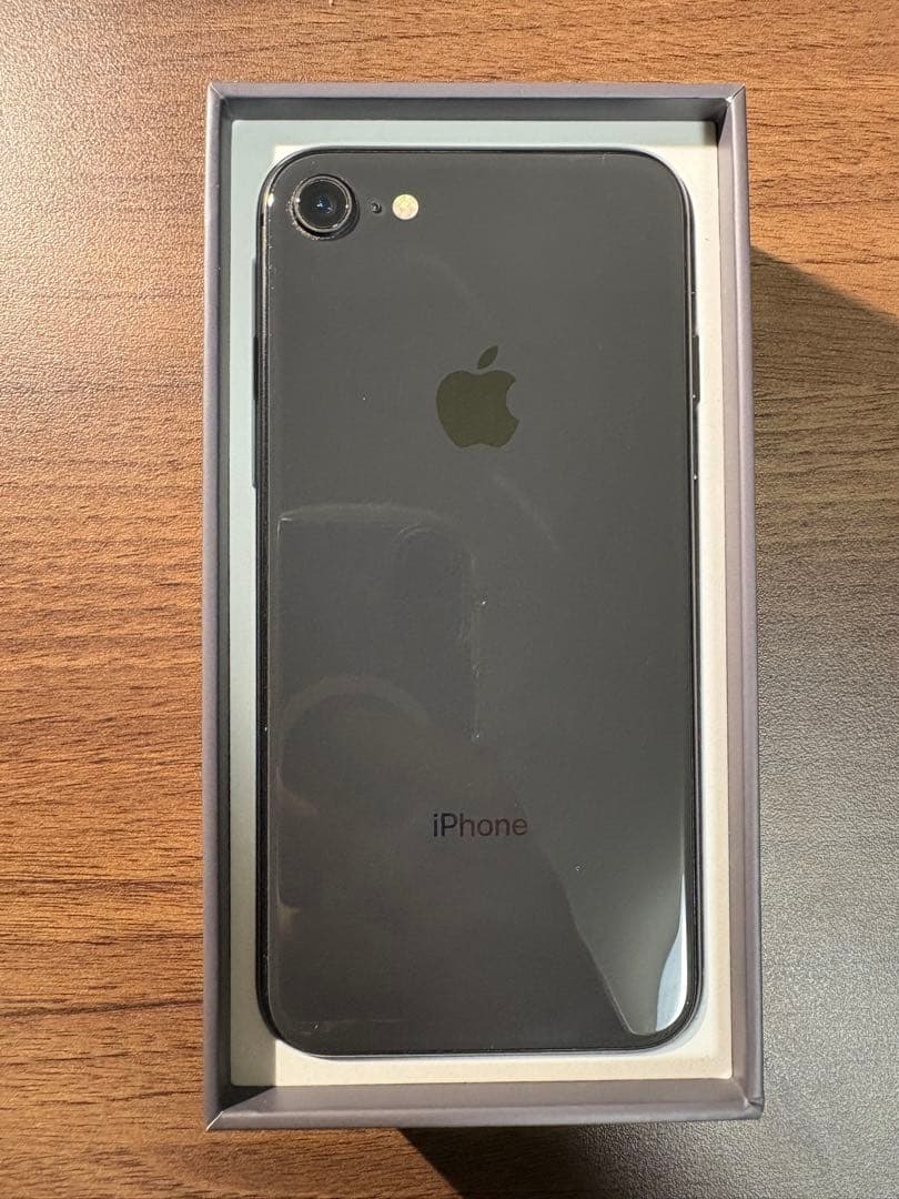iPhone 8 64GB スペースグレイ｜箱あり・初期化済み