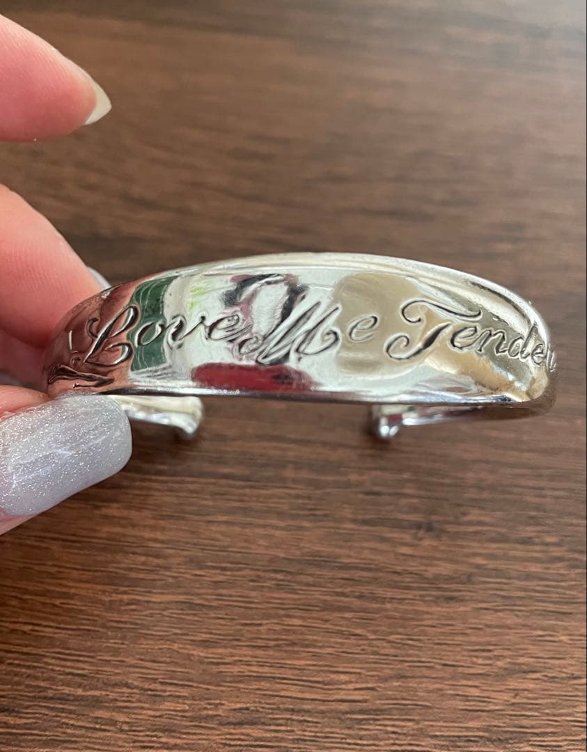 TOM BINNS シルバー バングル Love me Tender アガット