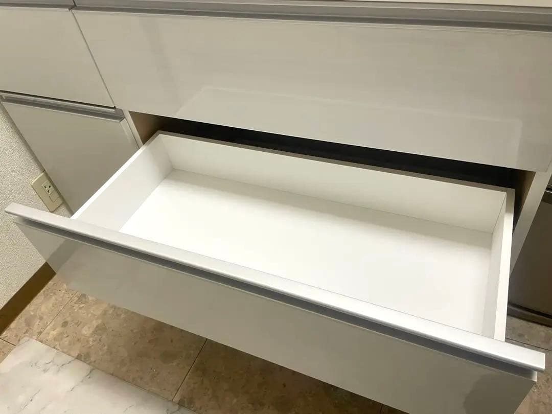 【本日最終日】キッチンカウンター 幅120cm 白　食器棚 レンジ台