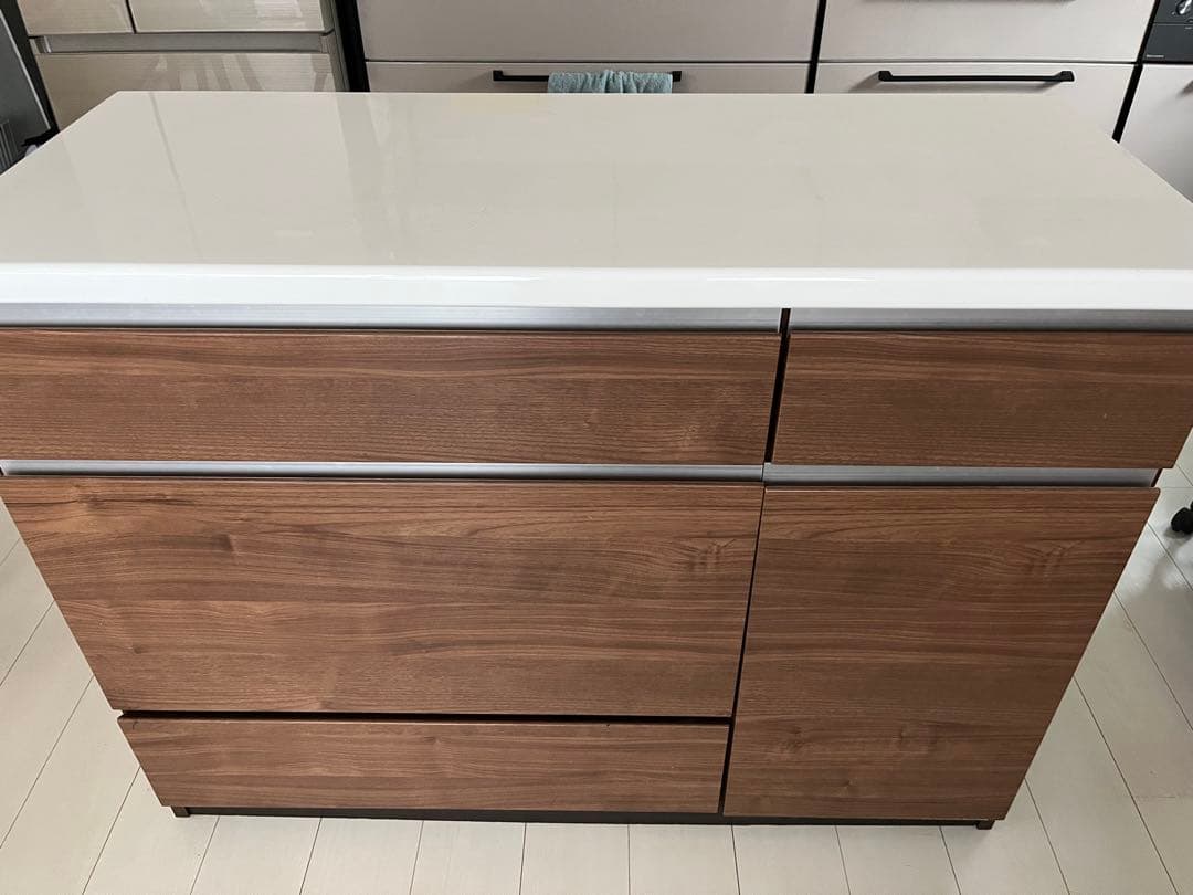 ニトリ　食器棚　引っ越しに付き格安です！