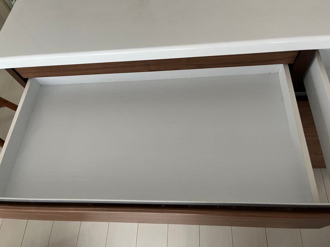 ニトリ　食器棚　引っ越しに付き格安です！