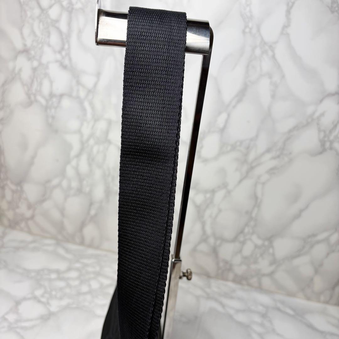 041 美品 PRADA サコッシュ ショルダーバッグ 斜めがけ 黒 iq5