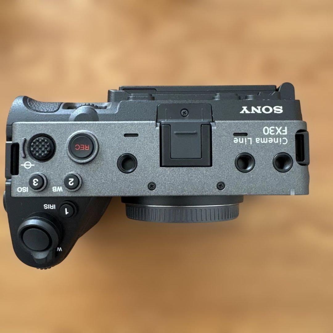 【新品同様】SONY FX30 & SONY SEL15F14G セット