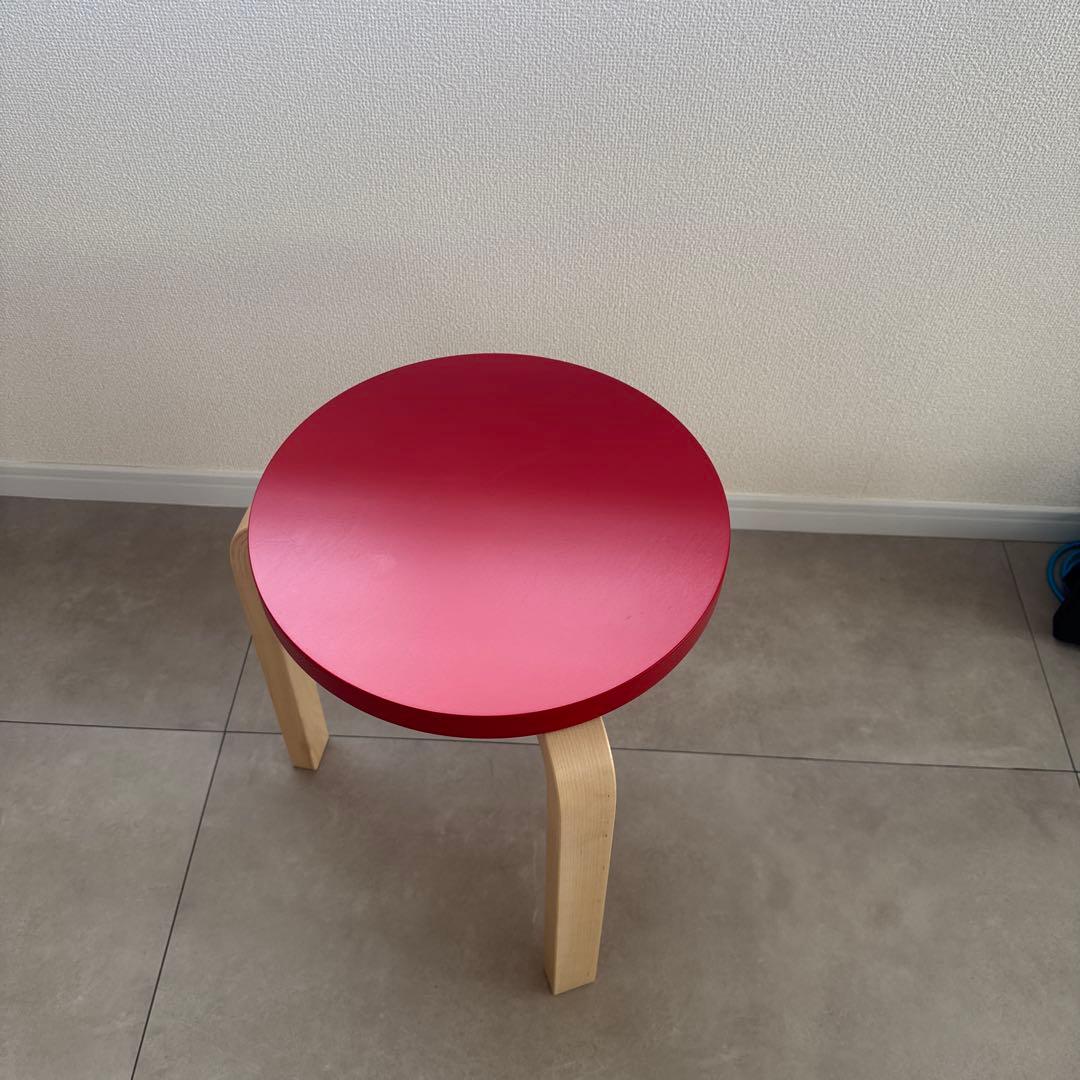スツール60 レッド artek