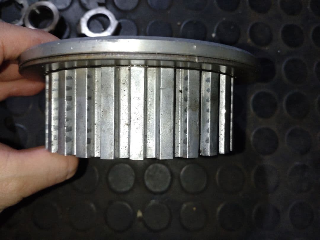 XJR400 クラッチハウジング部品 美品