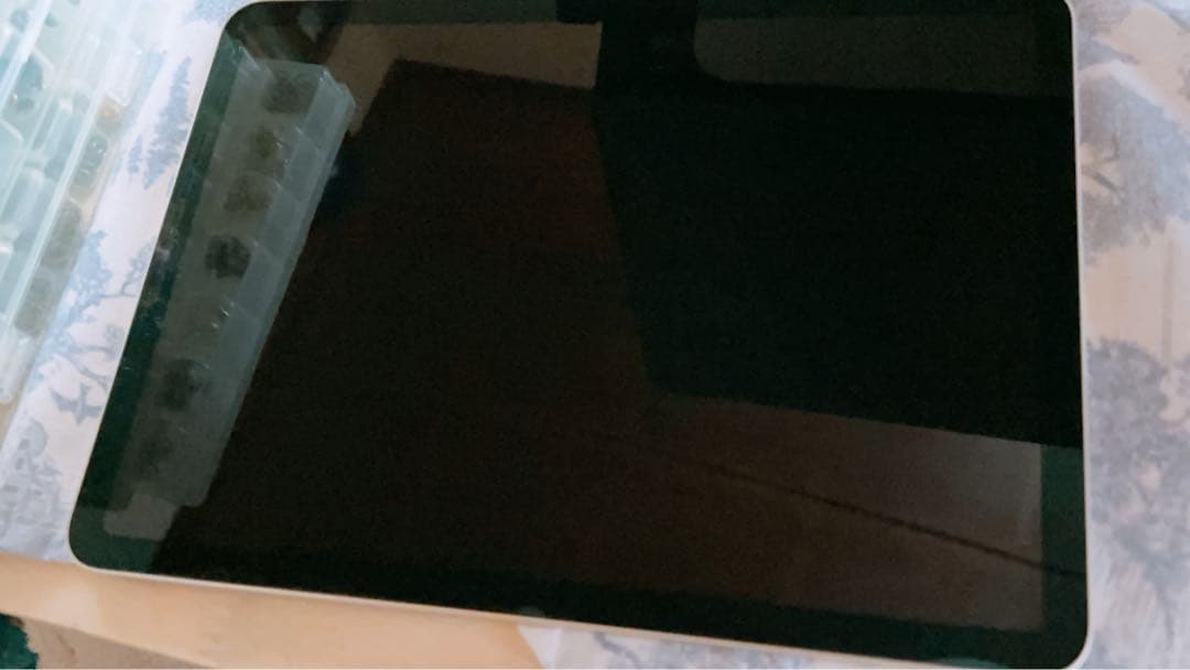 【さん 様】iPad Air 第五世代 スターライト 純正アップルペンシル付