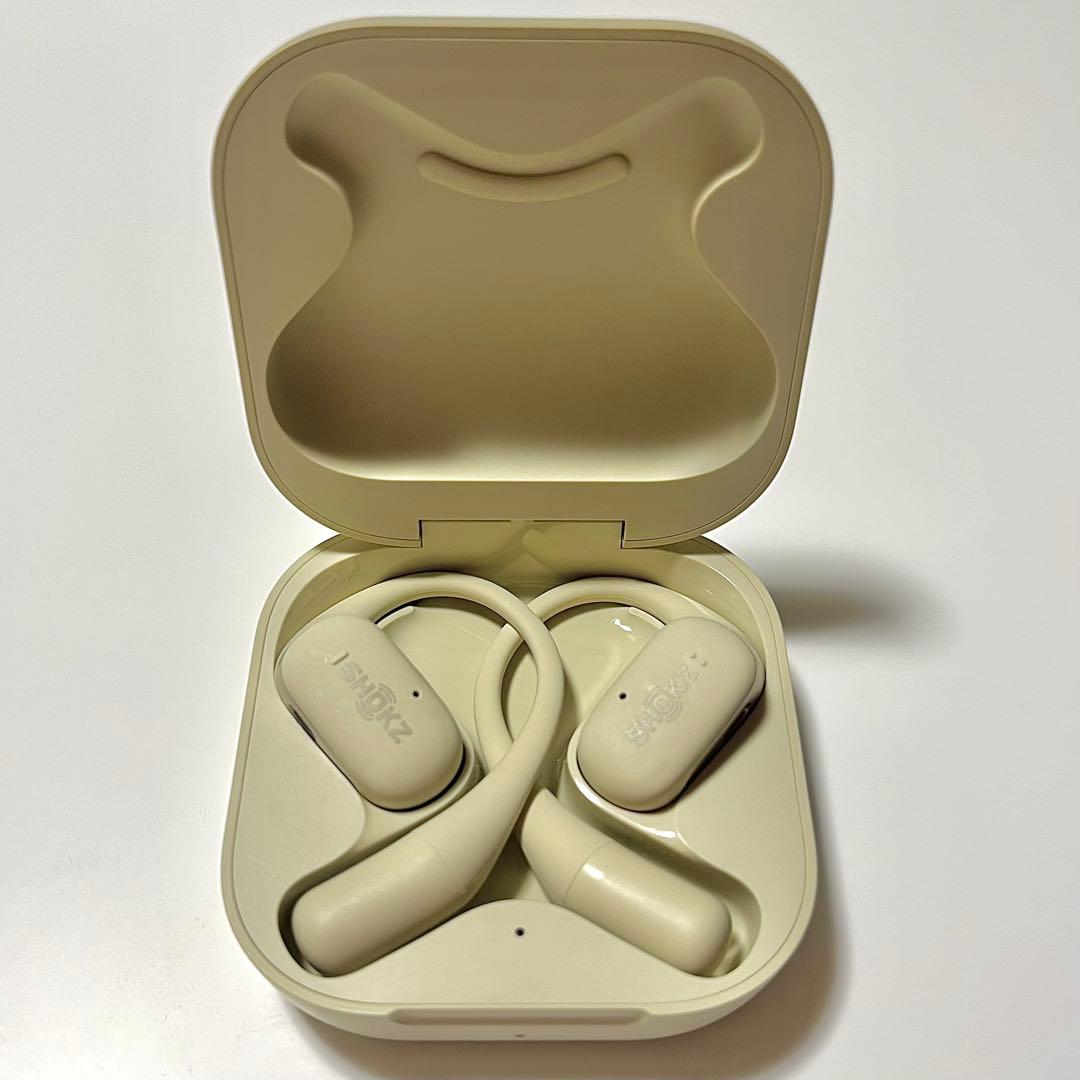 SHOKZ OPENFIT ワイヤレスイヤホン ベージュ 充電ケース付き