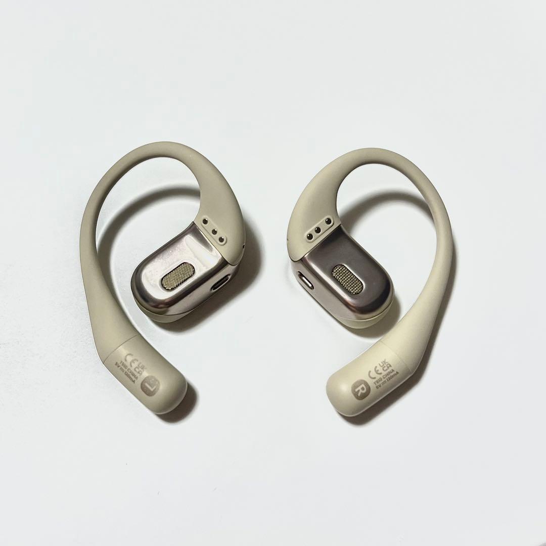 SHOKZ OPENFIT ワイヤレスイヤホン ベージュ 充電ケース付き
