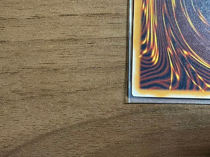 青眼の白龍　遊戯王カード　ブルーアイズ　レリーフ　アルティメットレア　青艶極美品