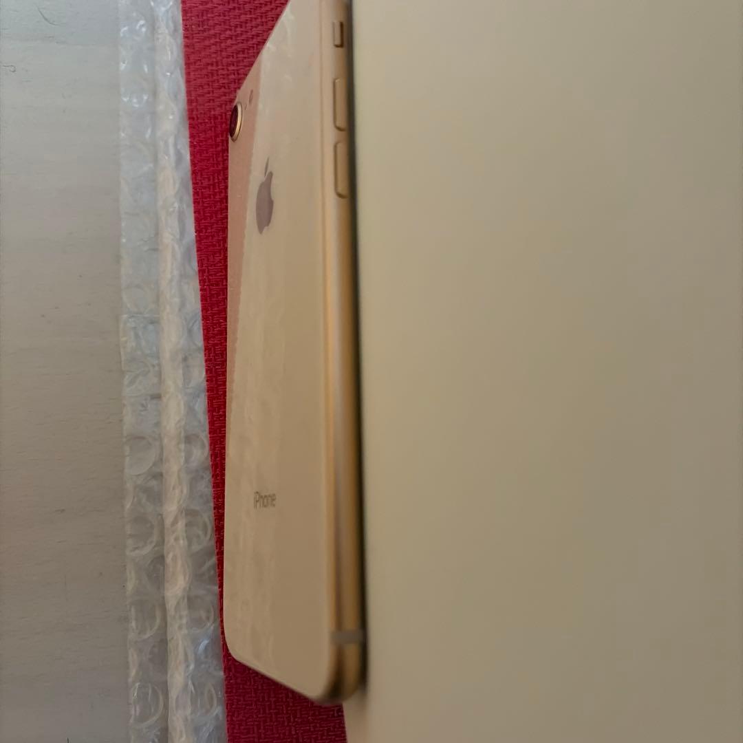 iPhone8 本体　ローズゴールド64GB