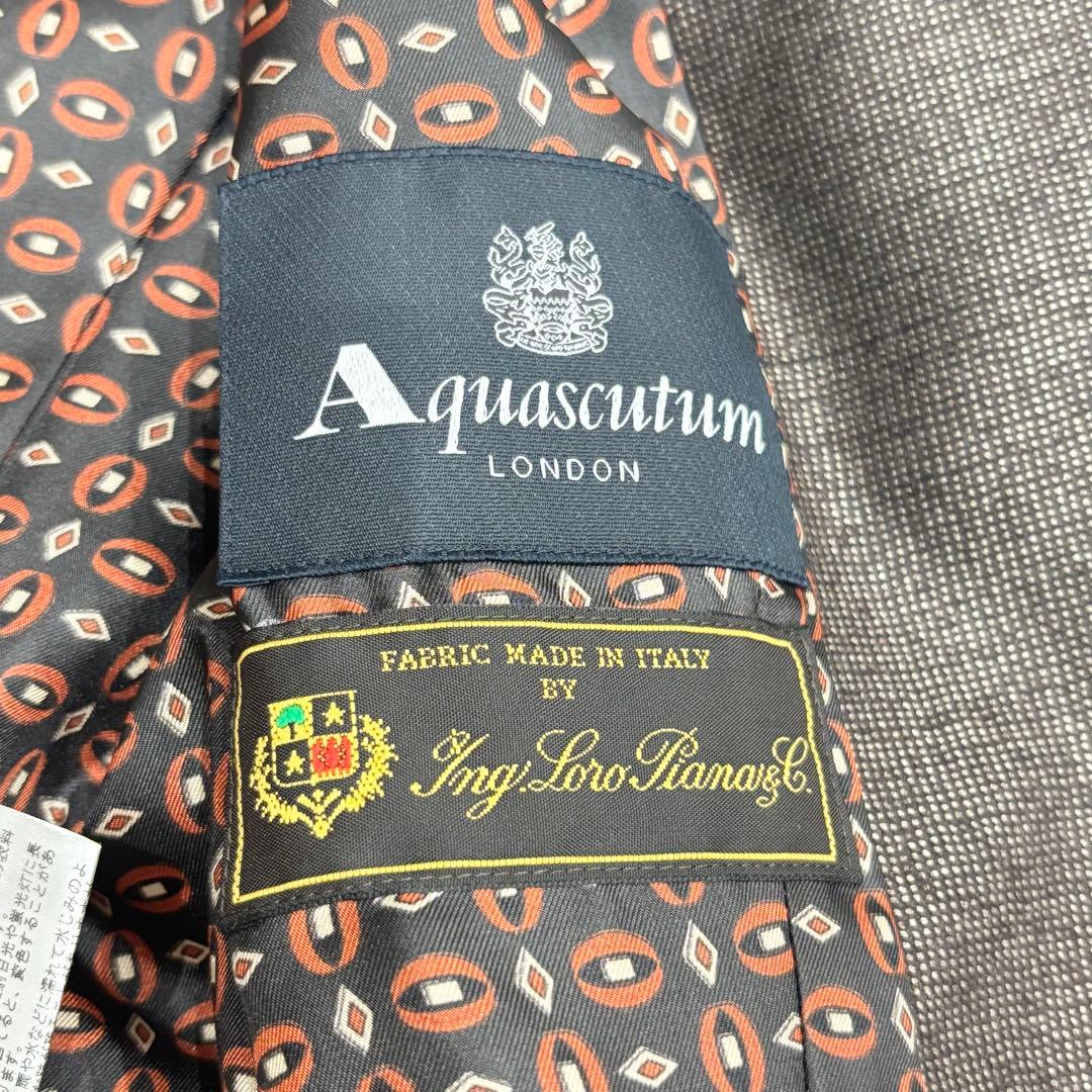 新品　未使用　アクアスキュータム　ロロピアーナ　パンツスーツ　絹