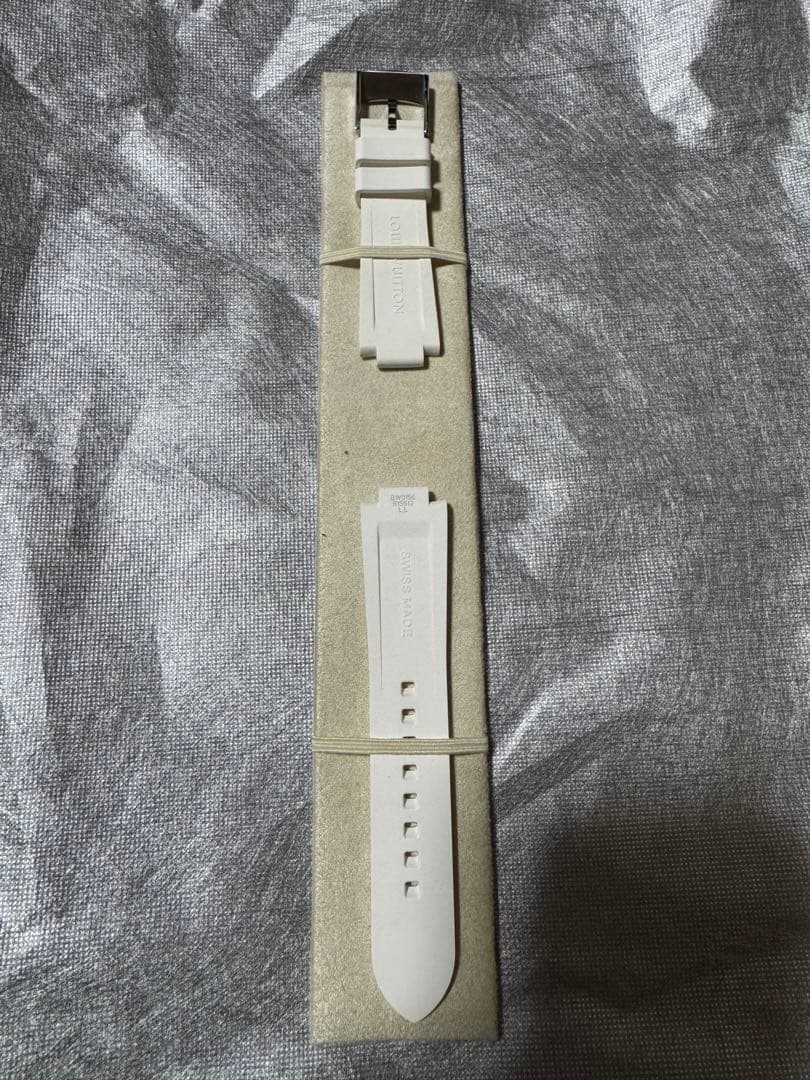 Louis Vuitton ホワイト　ラバーベルト