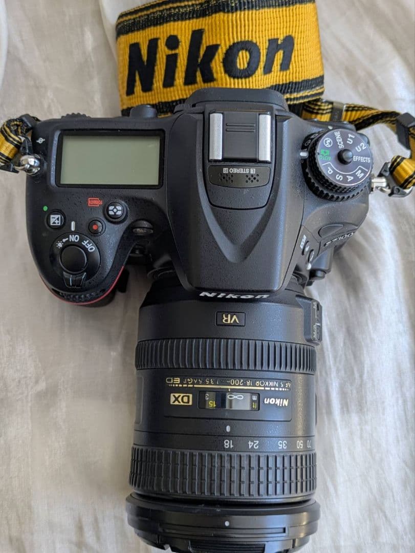 Nikon D7100 デジタル一眼レフカメラ