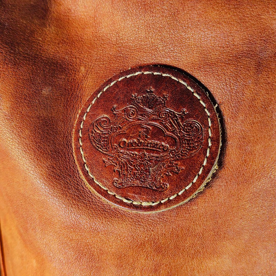 【極美品】オロビアンコ　イタリア製　高級レザーショルダーバッグ　本革 正規品