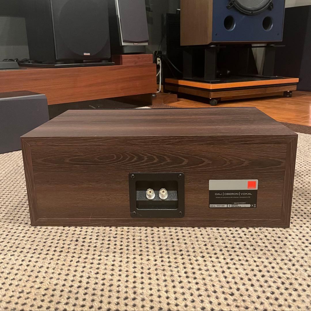 DALI センタースピーカー OBERON/VOKAL（オベロン・ヴォーカル）